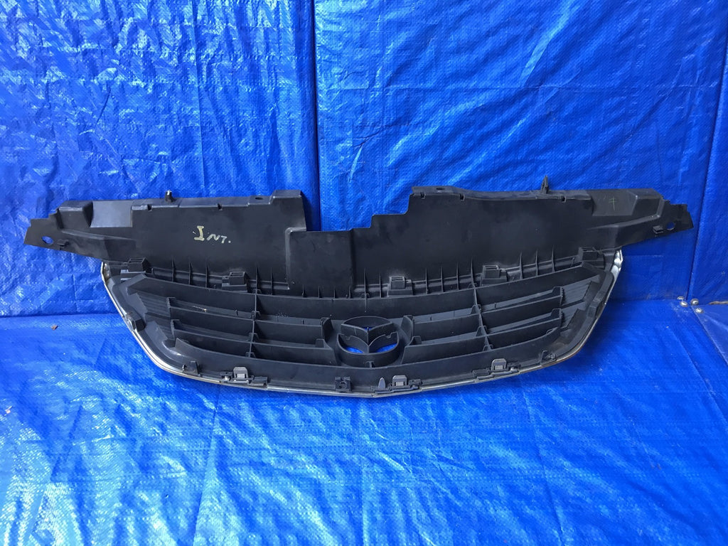 OEM 2000 2001 00 01 MAZDA MPV FRONT GRILLE LC62507124