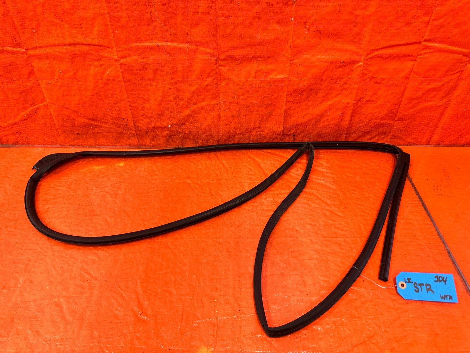 04 08 ACURA TSX   DRIVER LEFT REAR DOOR WEATHER STRIP TRIM SEAL GASKET OEM 3040