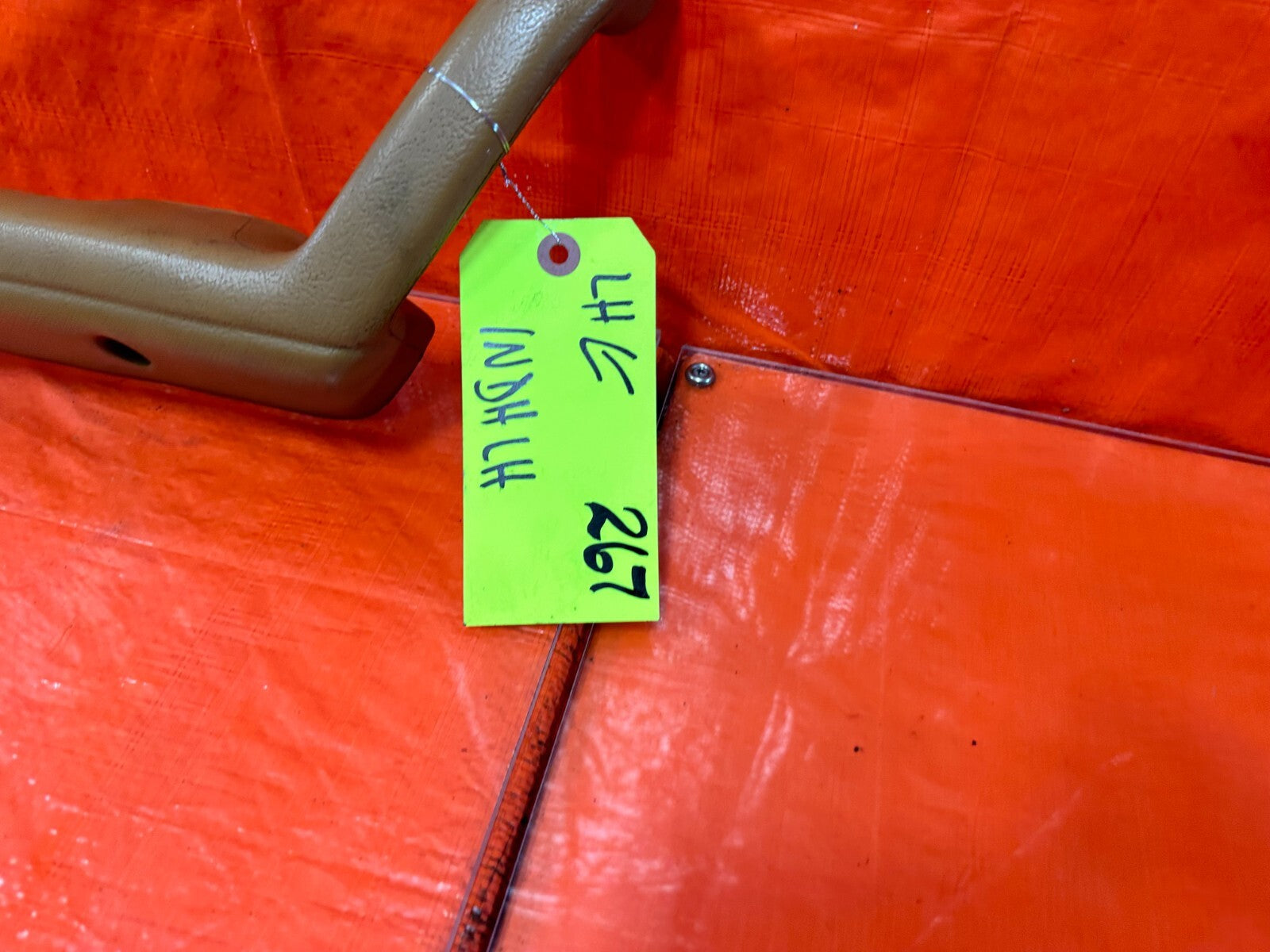 90 97 MAZDA MX 5 MIATA   DRIVER LEFT INTERIOR DOOR PULL HANDLE OEM #2674