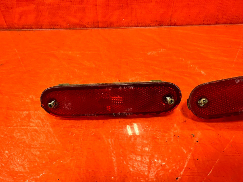 90 05 MAZDA MX 5 MIATA   LEFT AND RIGHT REAR BUMPER REFLECTORS   OEM #2678