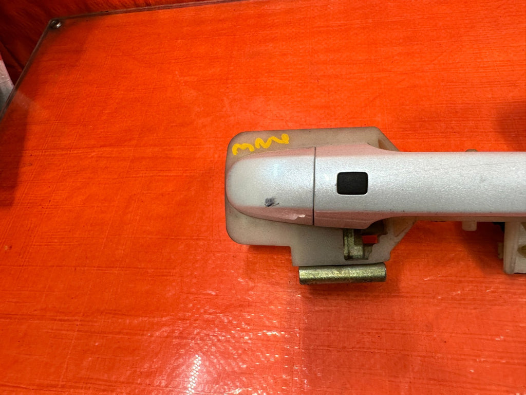 14 16 HYUNDAI GENESIS COUPE RIGHT EXTERIOR DOOR HANDLE   W/ SMART KEY   OEM 3265