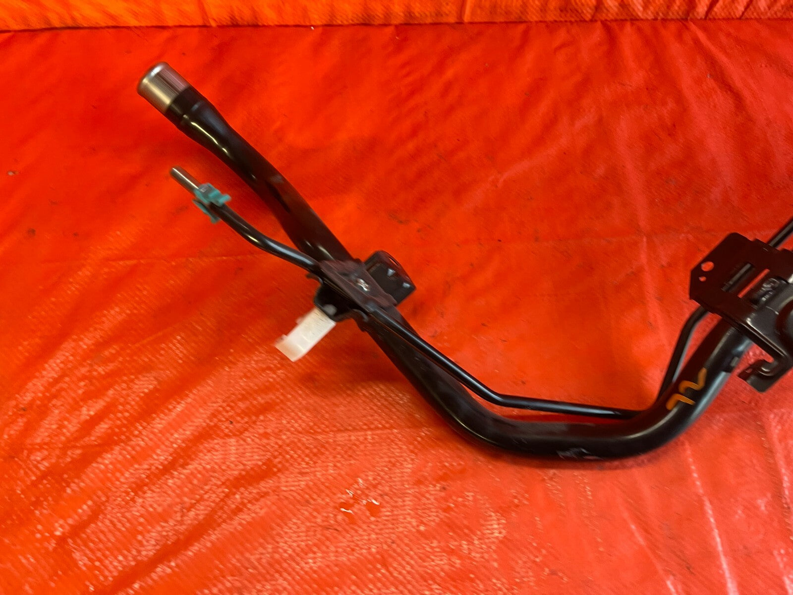 18 21 SUBARU CROSSTREK   GAS FILLER NECK FUEL GASOLINE   OEM FACTORY OE #724