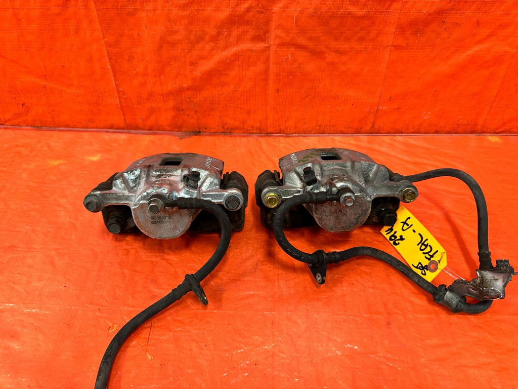 93 97 HONDA DEL SOL S SI   FRONT BRAKE CALIPERS   LEFT RIGHT CALIPER SET OEM 2942