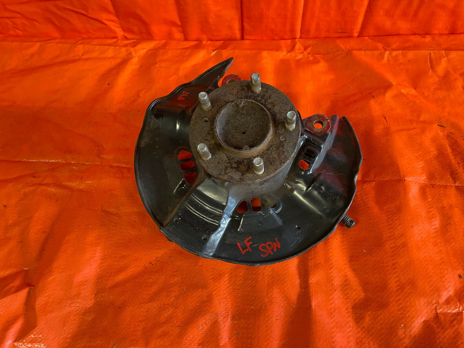 00 09 HONDA S2000 AP1 AP2   DRIVER LEFT FRONT SPINDLE KNUCKLE HUB   OEM FACTORY4