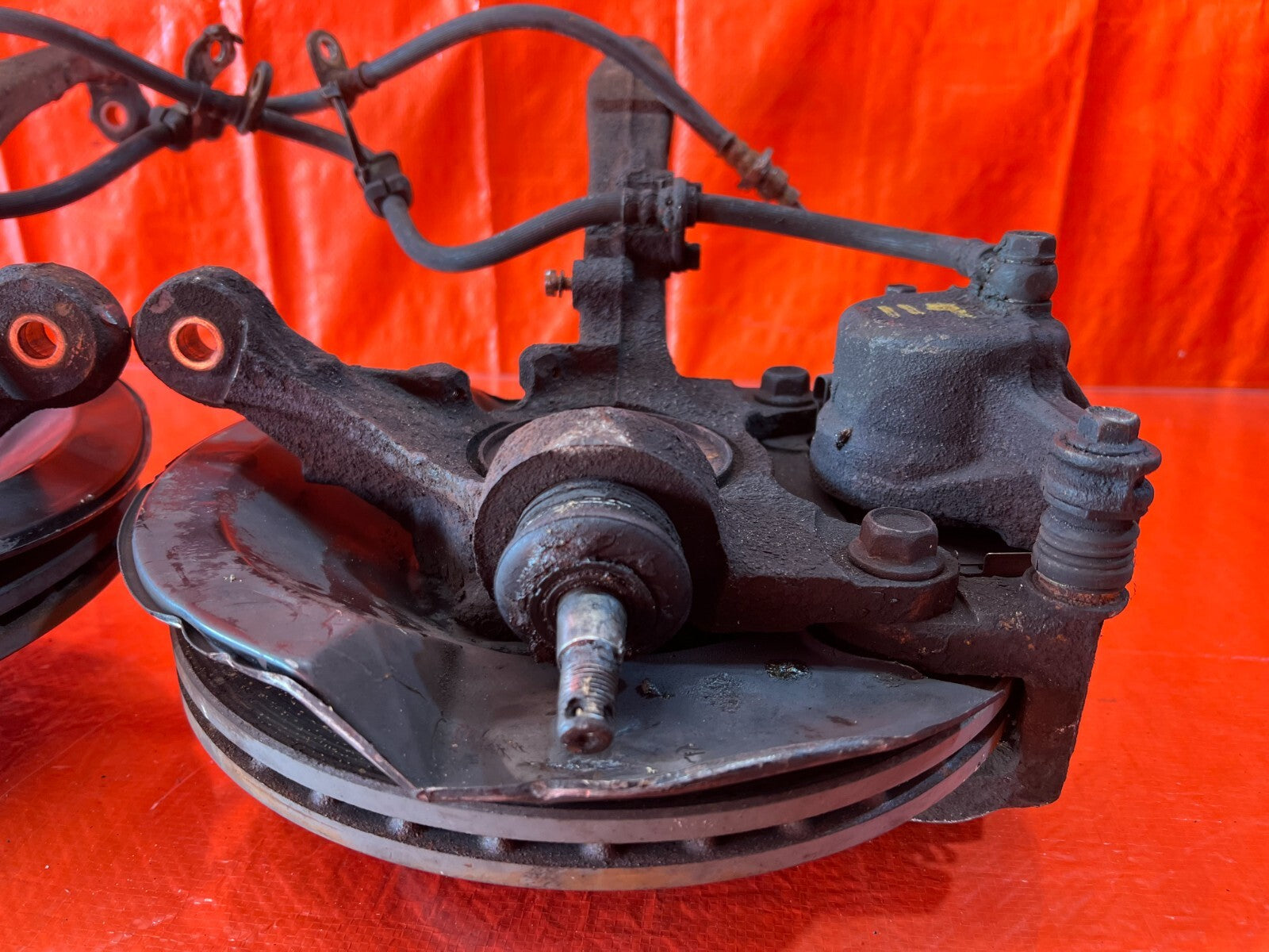 94 01 INTEGRA FRONT SPINDLE SET UP CALIPERS SPINDLES KNUCKLE HUB LEFT RIGHT #11910