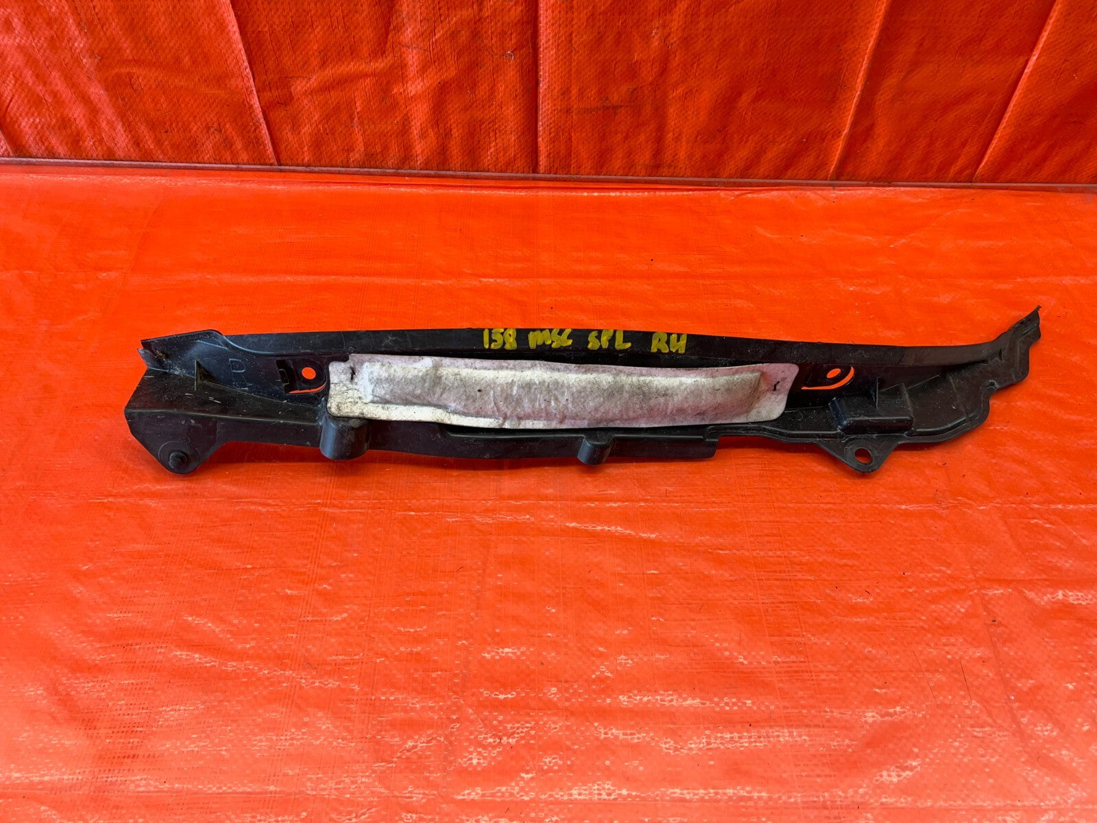 09 14 ACURA TSX   PASSENGER RIGHT FRONT LOWER FENDER TRIM   OEM #1588