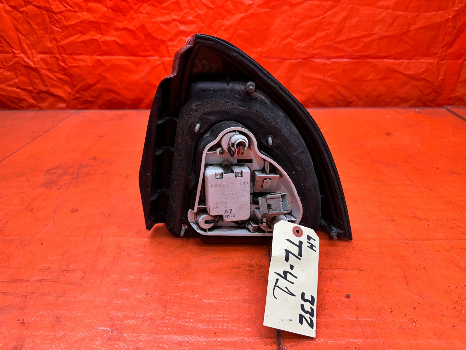 92 96 HONDA PRELUDE LEFT DRIVER TAIL LIGHT LAMP OEM #33211