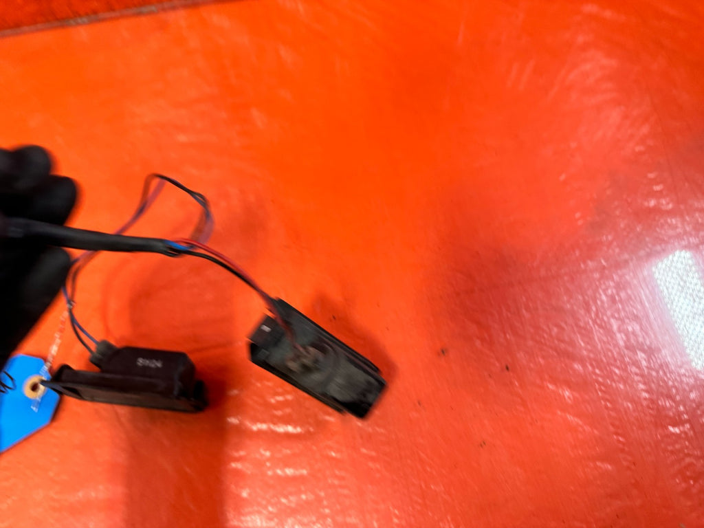 13 16 HYUNDAI GENESIS COUPE   LICENSE PLATE LIGHT SUB WIRE HARNESS W/ BULB   OEM6