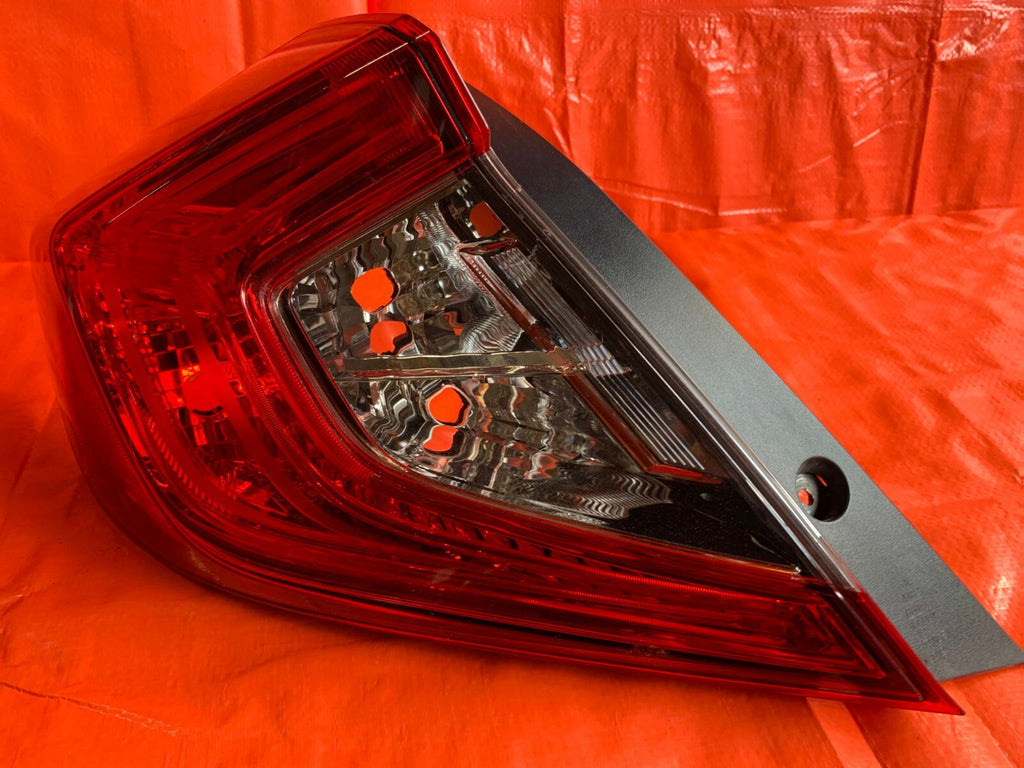 OEM 2016 2017 2018 HONDA CIVIC 4 DOOR SEDAN   DRIVER LEFT OUTER TAIL LIGHT LAMP4