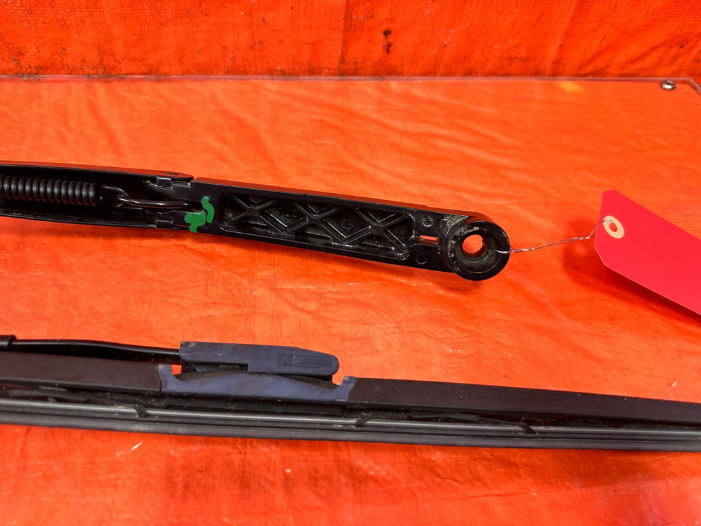 09 14 ACURA TSX   WINDSHIELD WIPER ARM SET   LEFT AND RIGHT WITH BLADES OEM #3057
