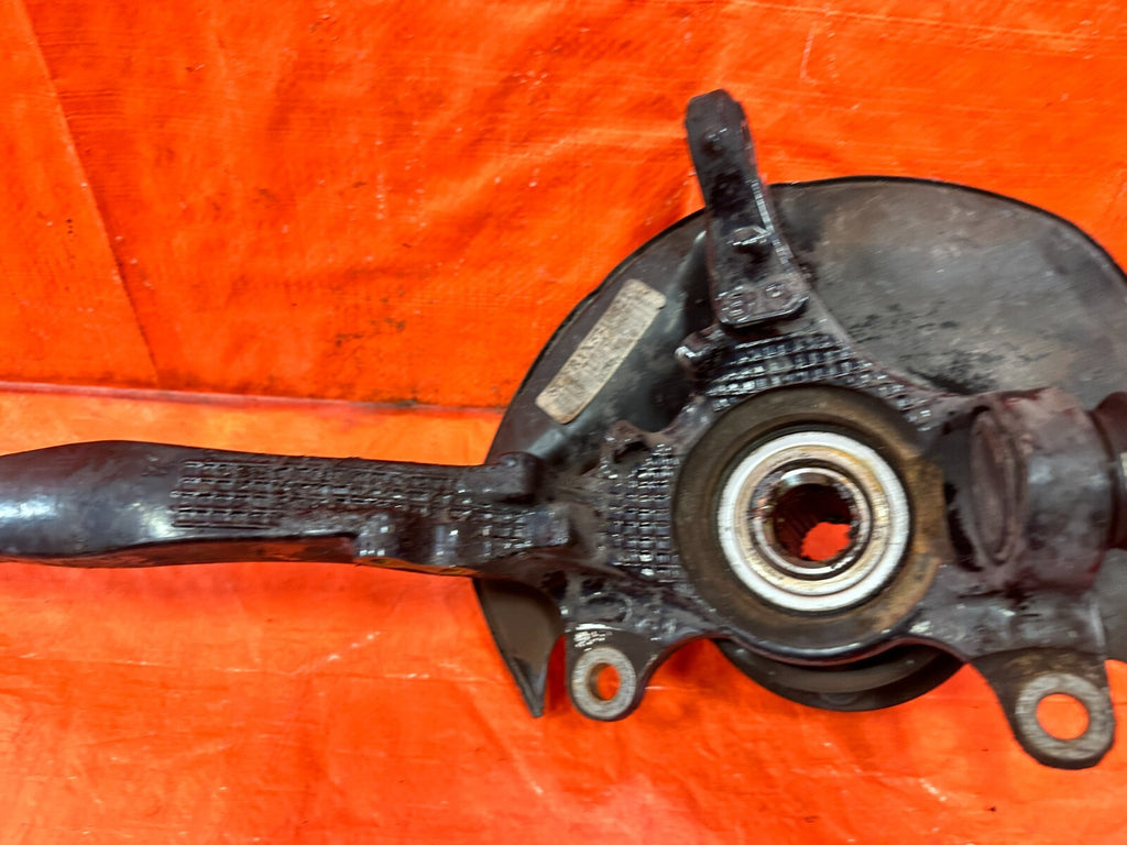 96 00 HONDA CIVIC   CX DX LX   RIGHT FRONT SPINDLE KNUCKLE HUB   OEM #2976