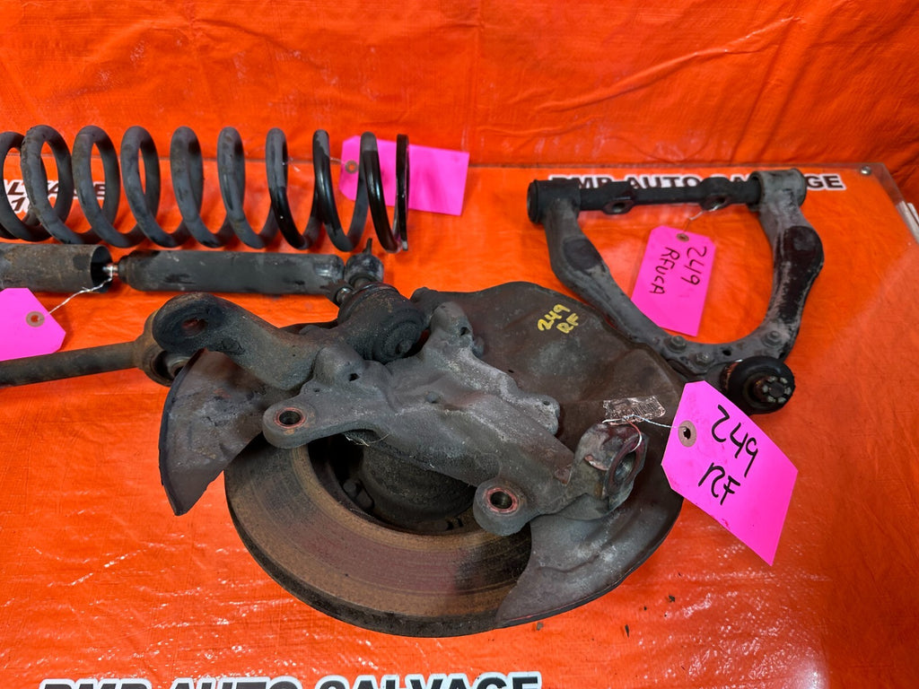 96 00 TOYOTA TACOMA   2.4L   MANUAL ONLY   RIGHT FRONT SPINDLE W/ CONTROL ARMS20