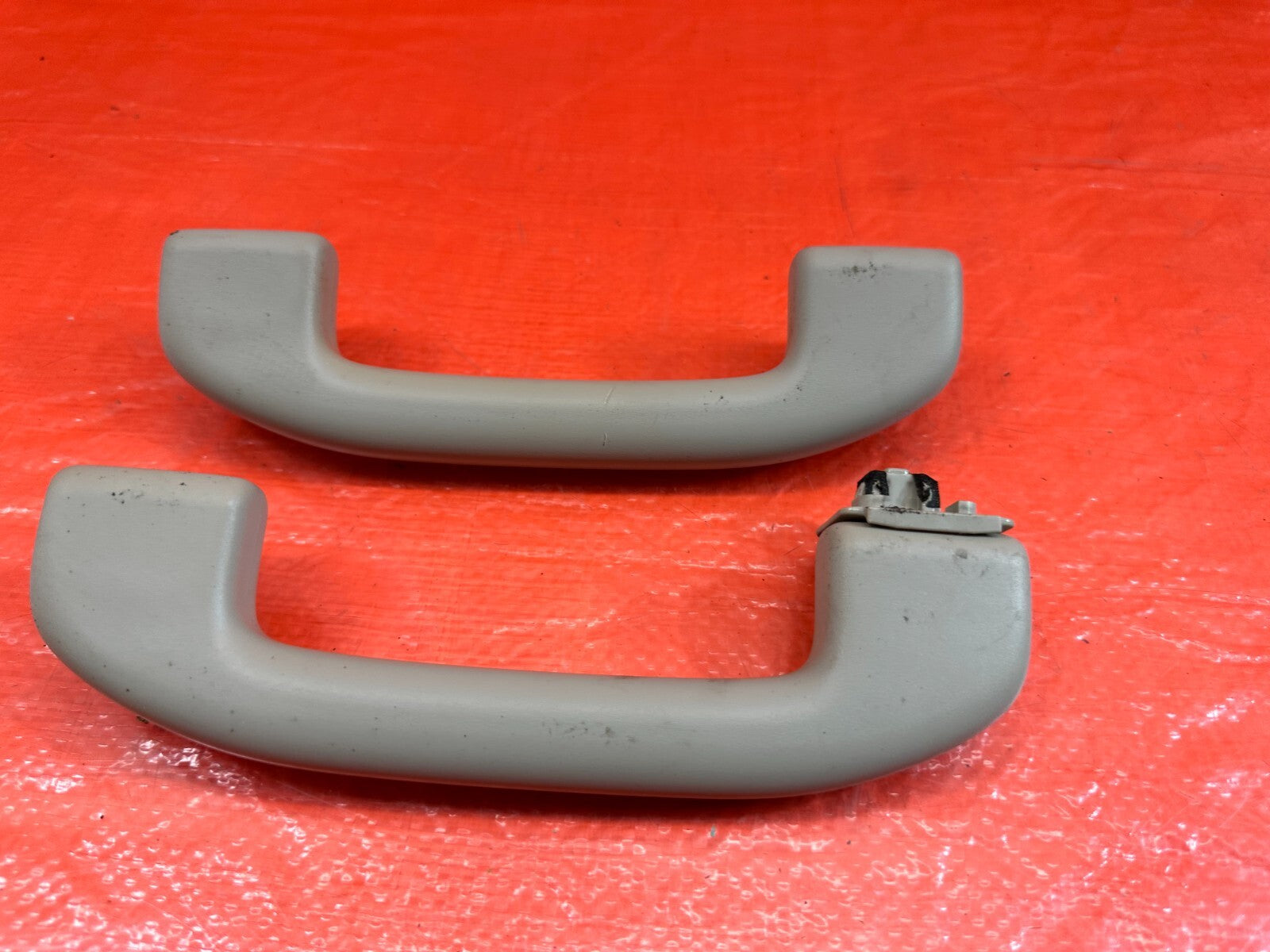 08 15 INFINITI G37 Q60 COUPE   INTERIOR GRAB HANDLES   LEFT & RIGHT   OEM #1906