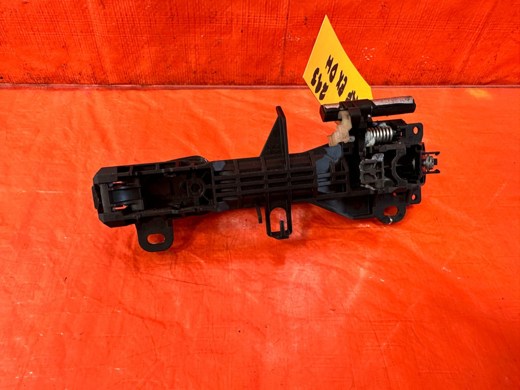 13 16 SCION FRS   NON SMART KEY PASSENGER RIGHT EXTERIOR DOOR HANDLE   OEM #2933