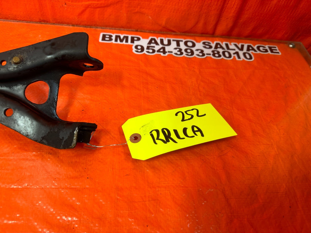 97 01 HONDA PRELUDE   PASSENGER RIGHT REAR TRAILING ARM CONTROL ARM   OEM #25212