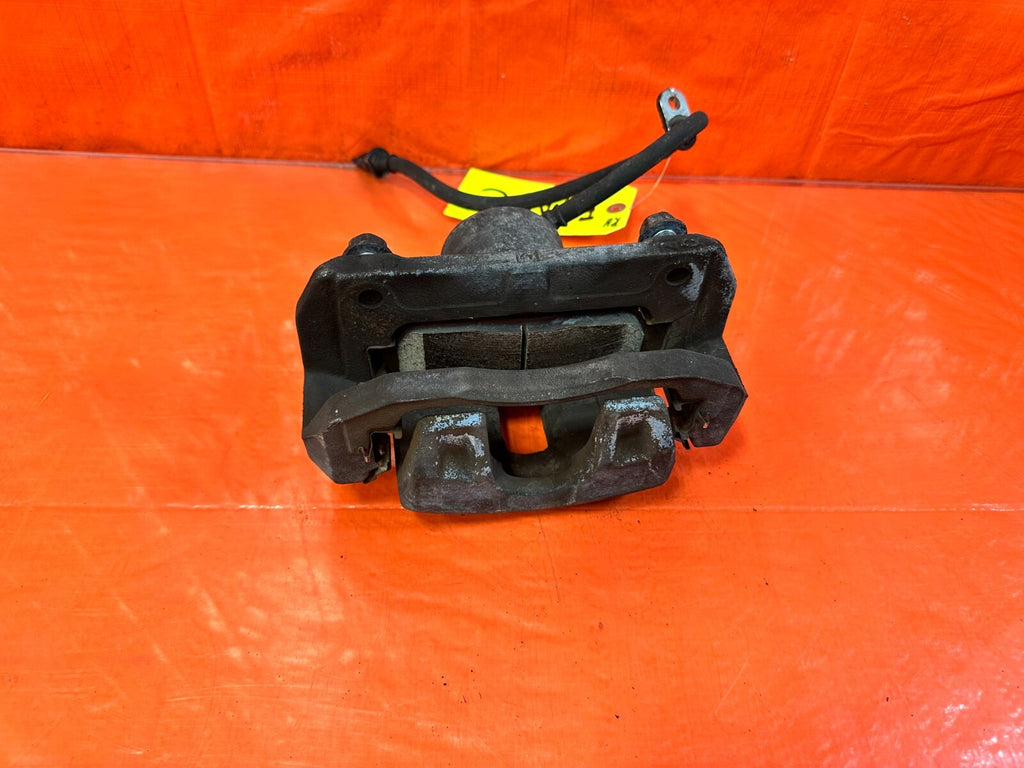 04 14 ACURA TSX   PASSENGER RIGHT FRONT BRAKE CALIPER   OEM FACTORY #27511