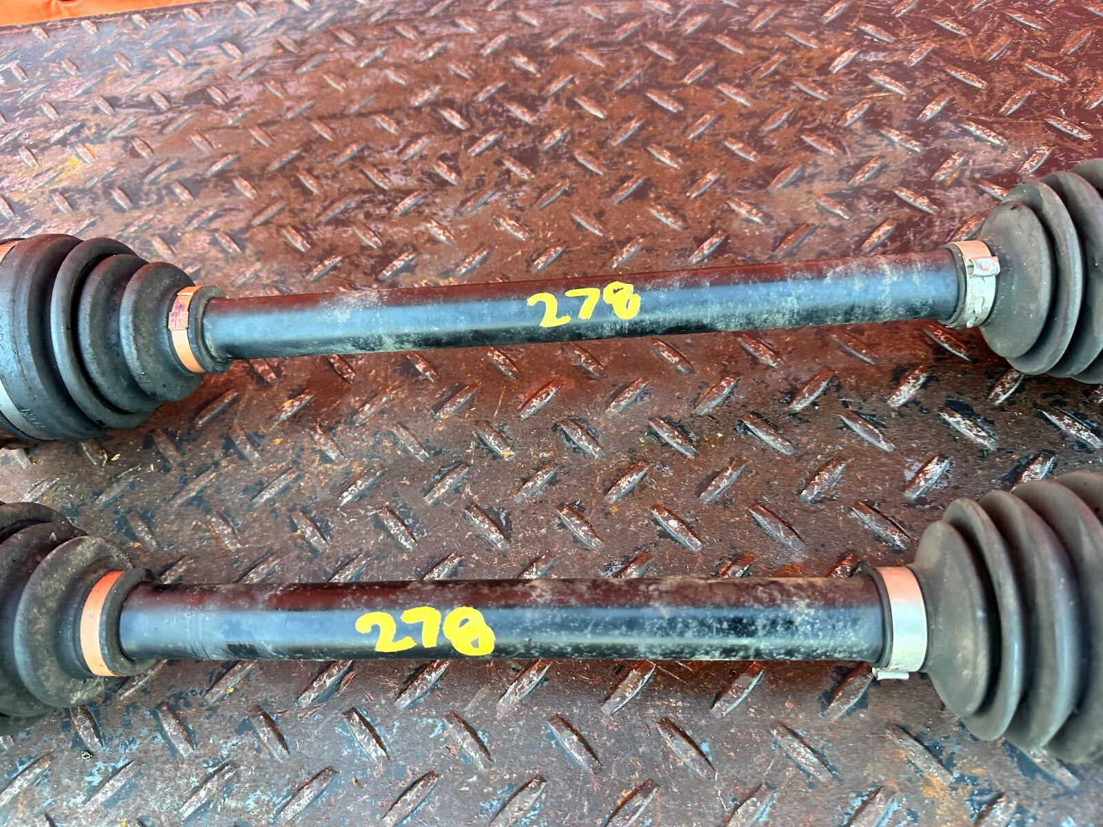 08 15 INFINITI G37 & Q60   LEFT & RIGHT   MANUAL STICK SHIFT AXLES   OEM #2786