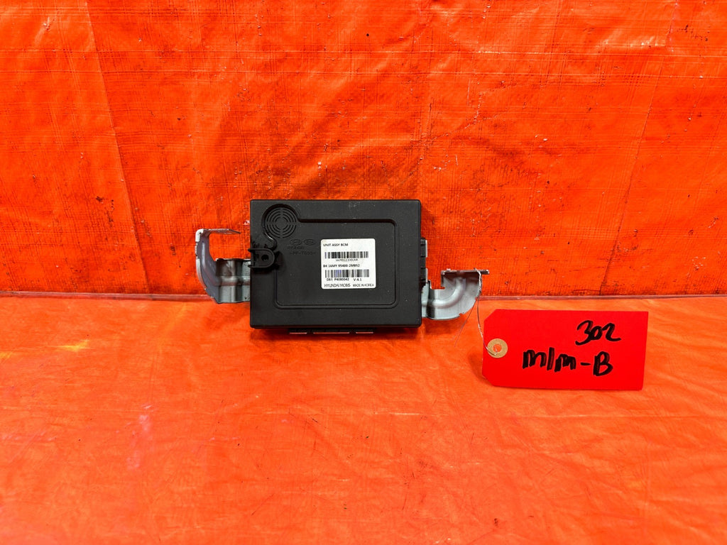13-16 HYUNDAI GENESIS COUPE 3.8L - BODY CONTROL MODULE BCM 95400-2M852 OEM 3020