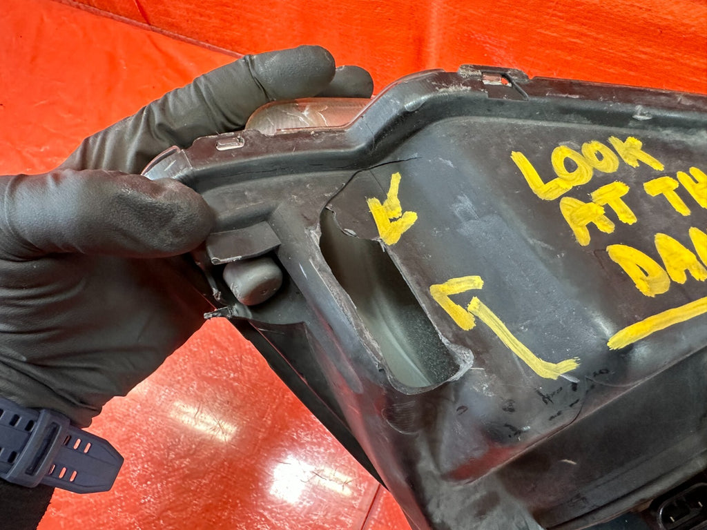 04 05 HONDA CIVIC SI EP3 HATCHBACK   DRIVER LEFT HEADLIGHT HEADLAMP   OEM DAMAGE13
