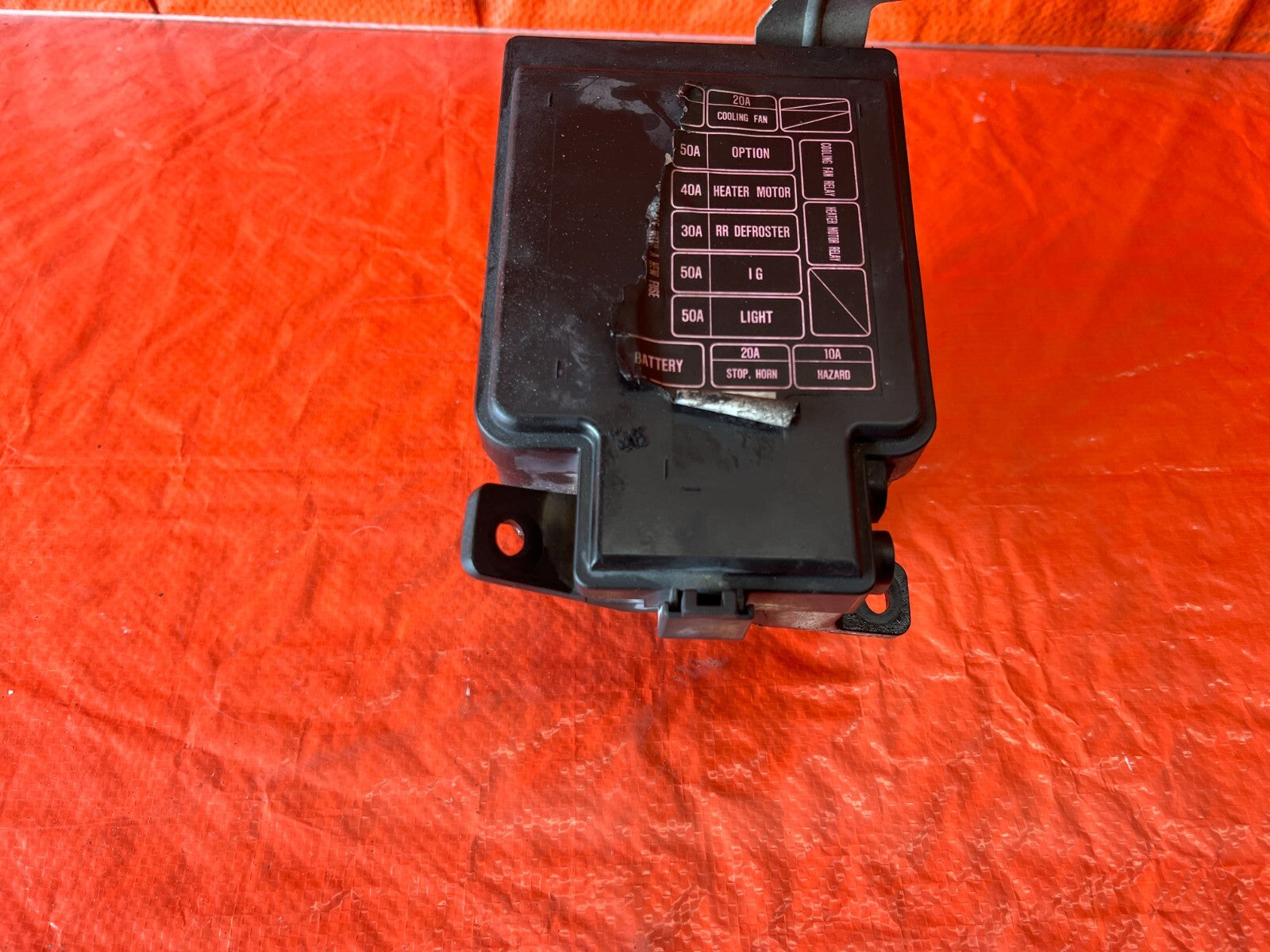 94 97 ACURA INTEGRA   EXTERIOR ENGINE BAY FUSE BOX PANEL   OEM FACTORY OE #1593