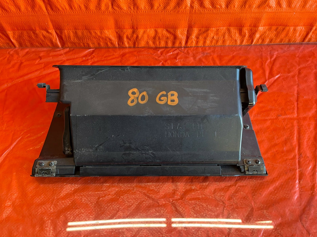 94 01 ACURA INTEGRA 2 & 4 DOOR   GLOVE BOX   BLACK   NO LOCK PRESENT   OEM #807