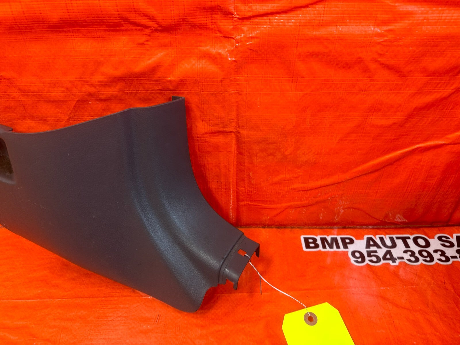 00 05 TOYOTA CELICA   KICK PANEL   PASSENGER RIGHT SIDE   GRAY COLOR   OEM #2506