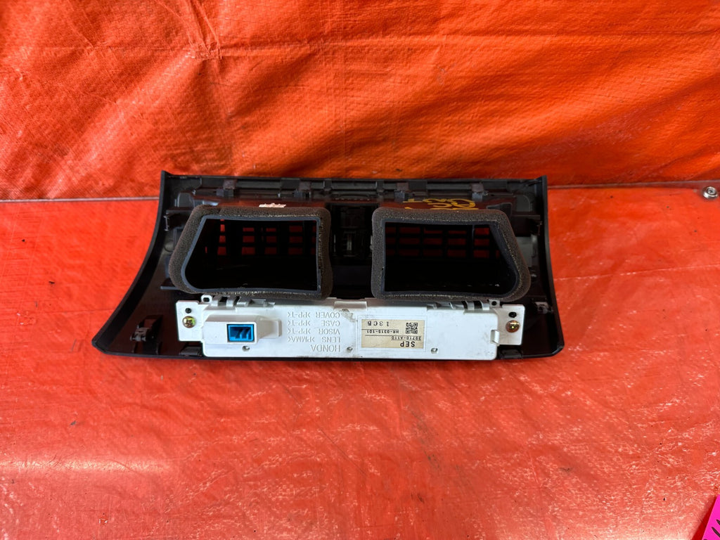 05 08 ACURA TL   CENTER DASH BOARD AIR CONDITIONING AC VENT W/ DISPLAY   OEM 2346