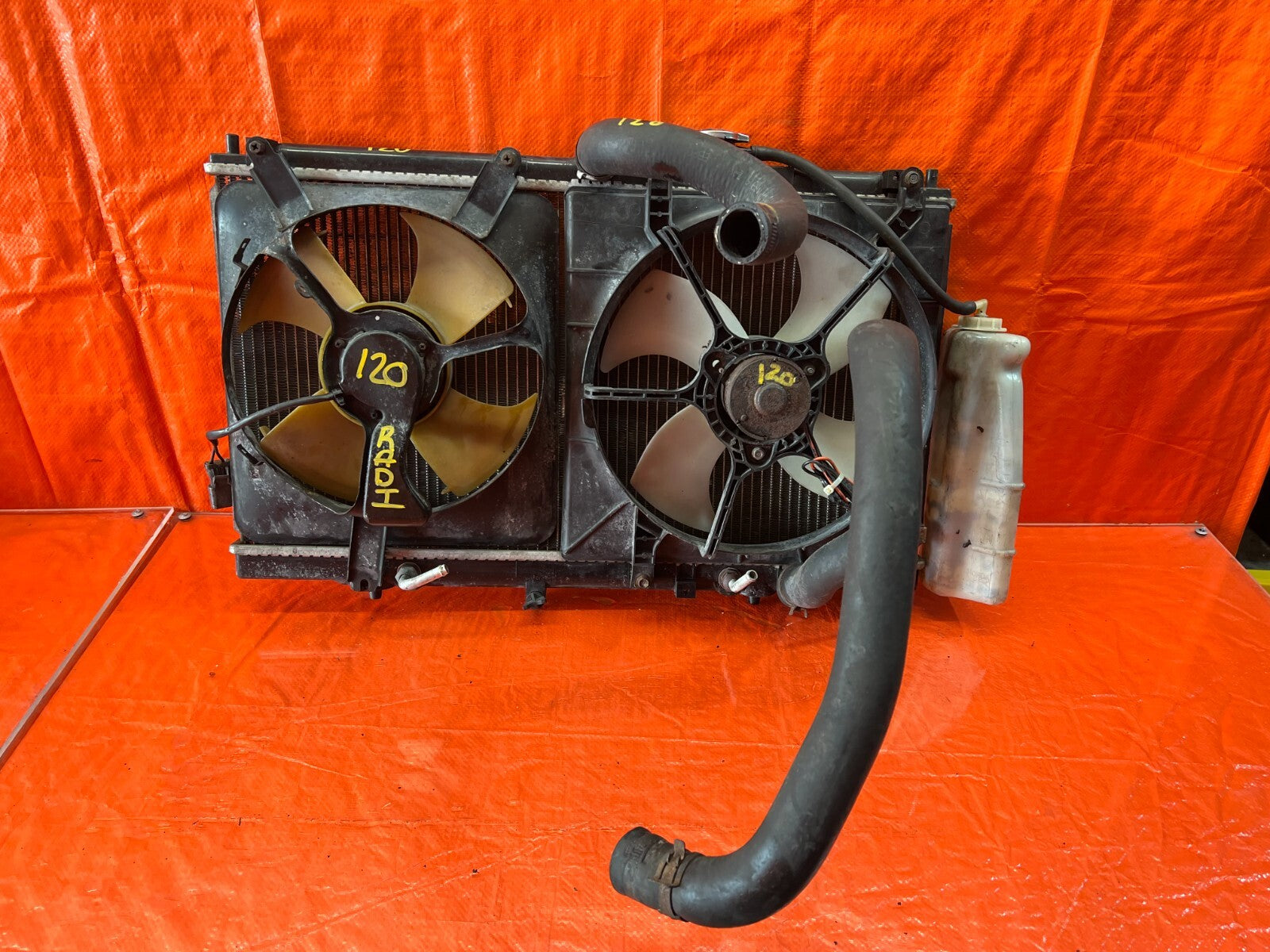 99 01 HONDA PRELUDE   MANUAL RADIATOR W/ BOTH COOLING FANS & OVERFLOW TANK   OEM7