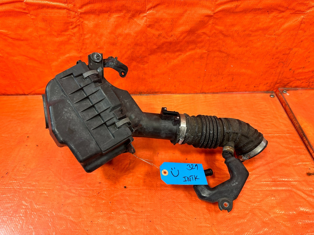 08 15 INFINITI G37 Q60 3.7L RIGHT PASSENGER AIR CLEANER INTAKE BOX TUBE #3290