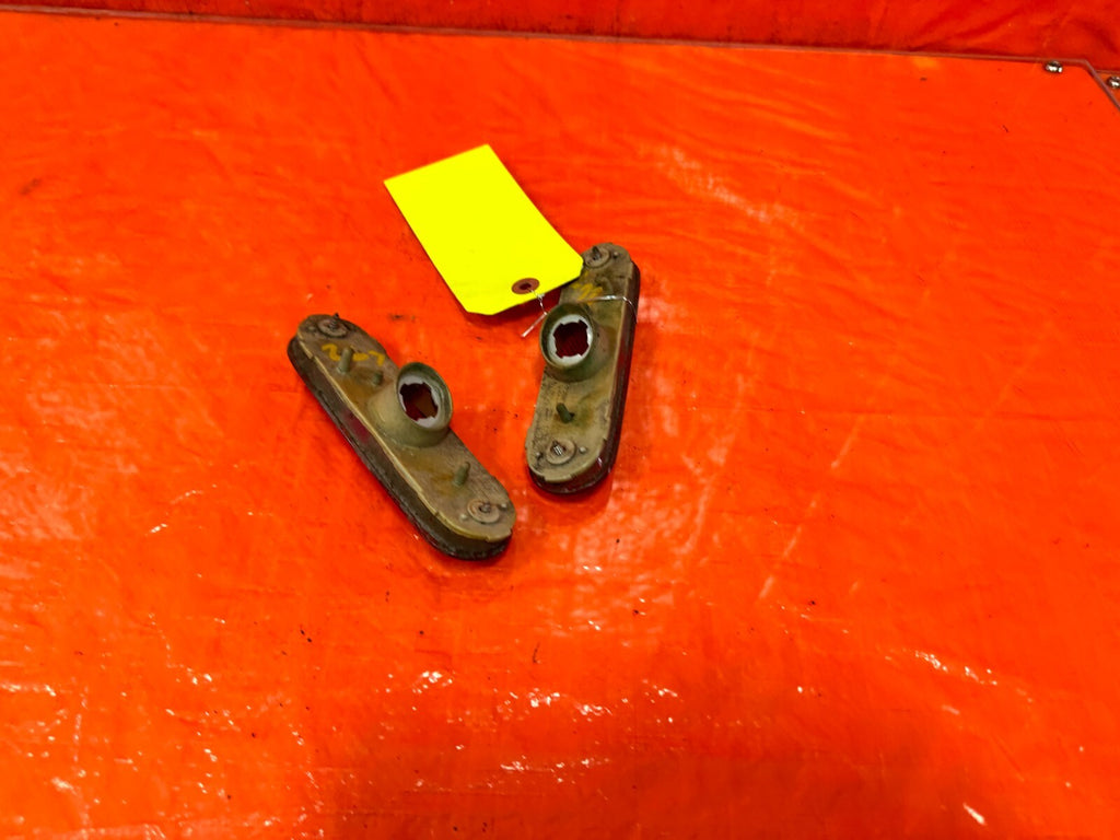 90 05 MAZDA MX 5 MIATA   LEFT AND RIGHT REAR BUMPER REFLECTORS   OEM #26712