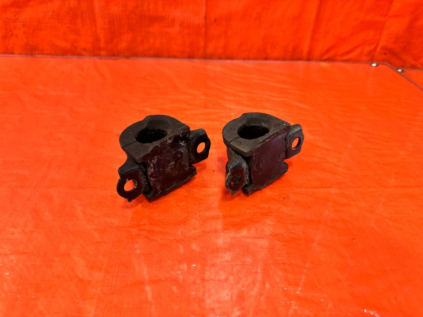 09 14 ACURA TSX   FRONT SWAY BAR MOUNTING BRACKET & BUSHING SET   OEM #2793