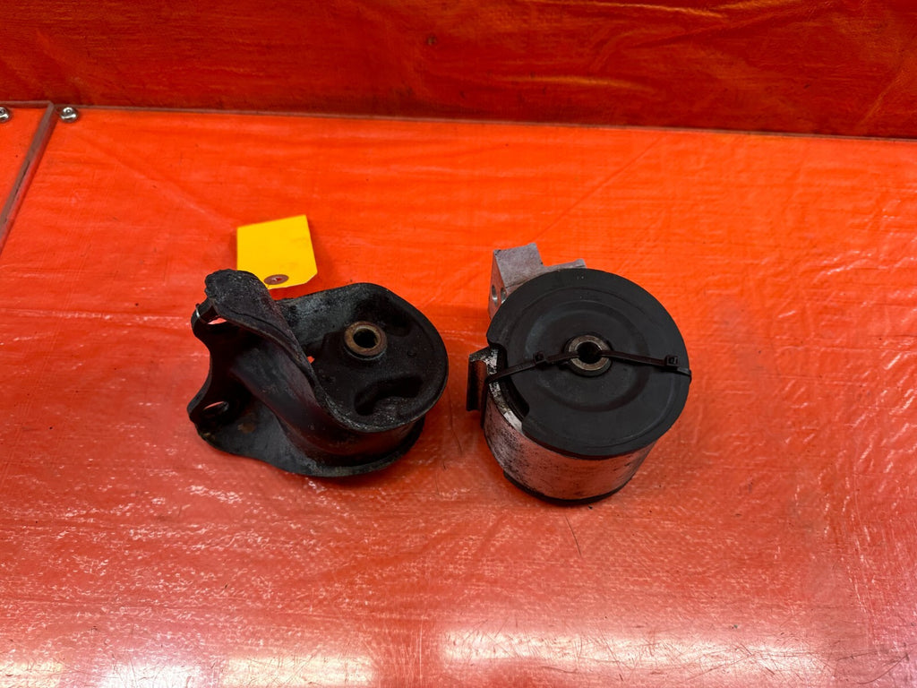 94 01 ACURA INTEGRA AUTOMATIC LEFT AND RIGHT MOTOR MOUNT TRANSMISSION MOUNT #2294