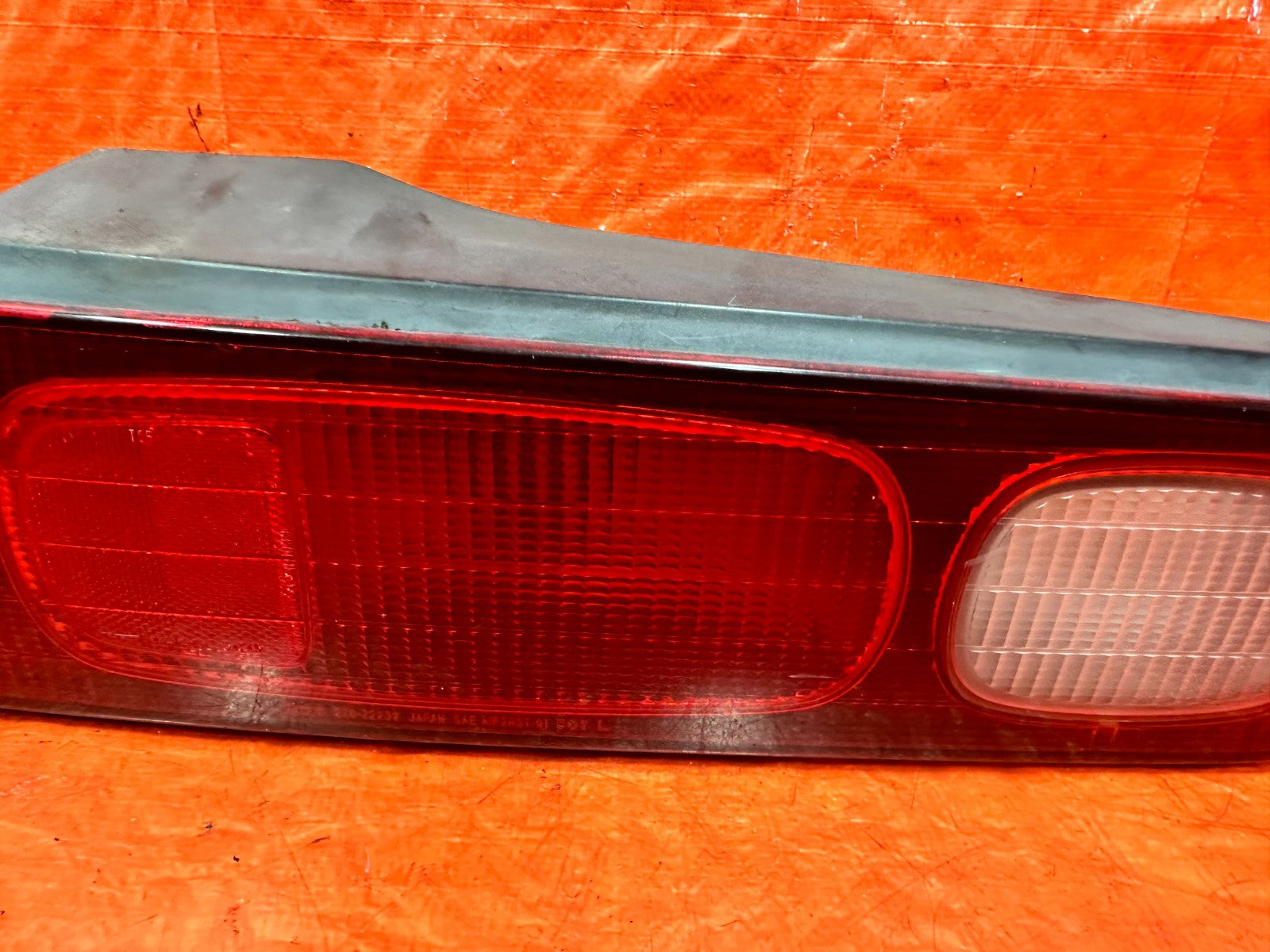 94 01 ACURA INTEGRA 2D   DRIVER LEFT TAIL LIGHT TAIL LAMP   OEM FACOTRY 3092