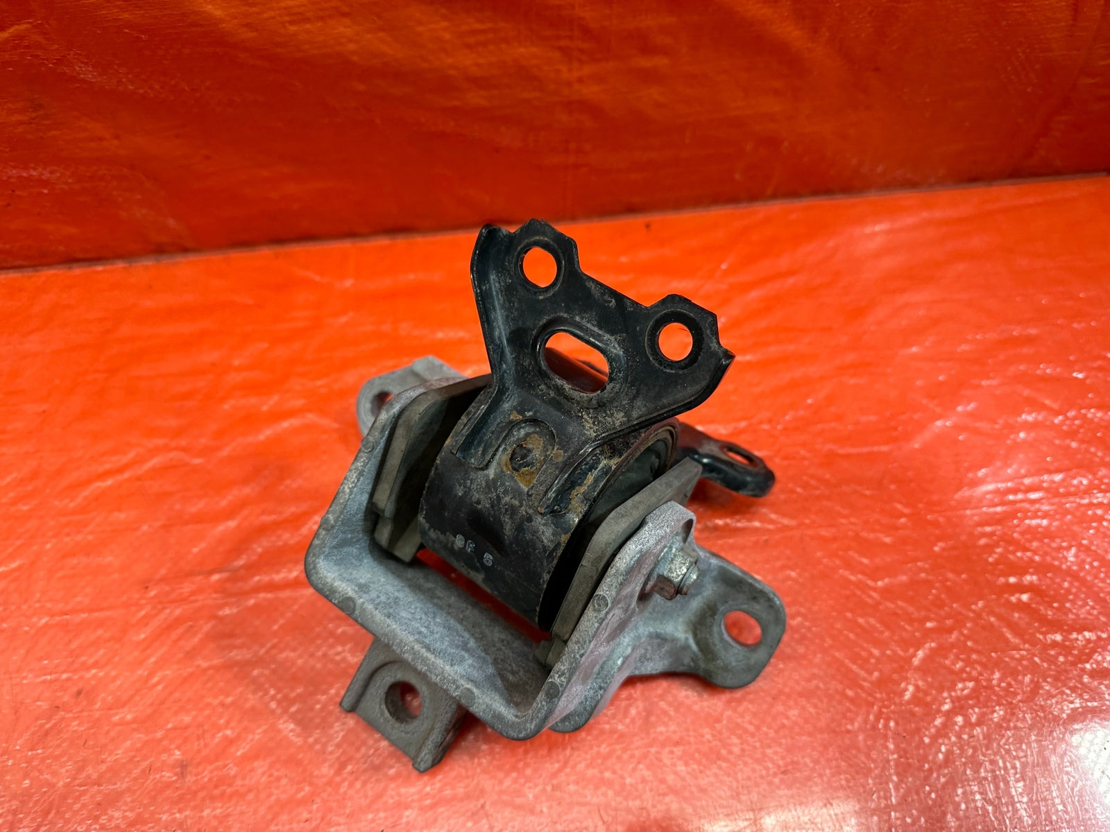 08 15 LANCER EVOLUTION X EVO 10 MR   RIGHT ENGINE MOTOR MOUNT W/ BRACKET OEM 2147