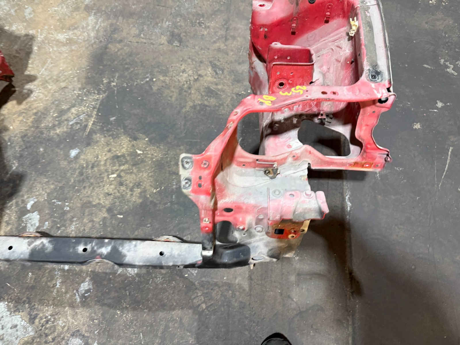 90 91 HONDA CIVIC HATCHBACK   RADIATOR SUPPORT CUT FRONT BULKHEAD    OEM 3255