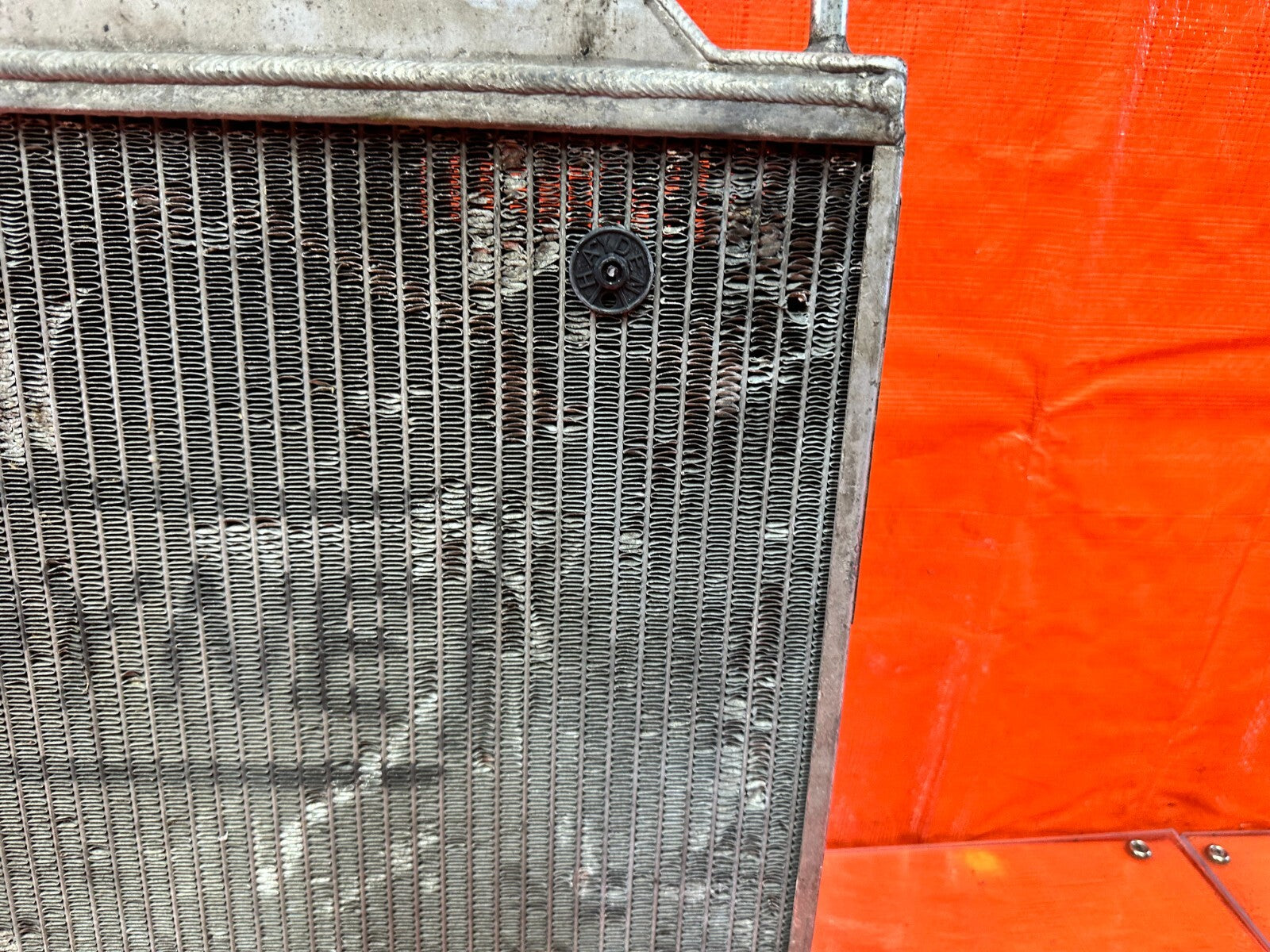 94 01 ACURA INTEGRA   ALUMINUM FLUIDYNE RADIATOR W/ SLIM COOLING FANS   #2858