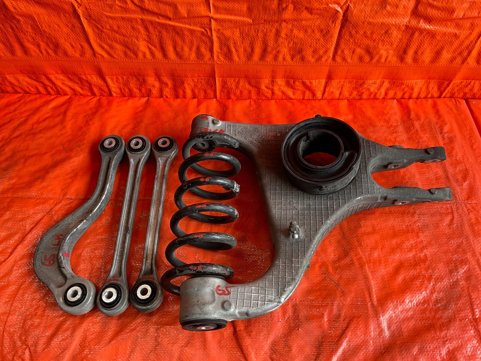 11 16 PORSCHE   PANAMERA 4 MODEL   AWD   DRIVER LEFT REAR CONTROL ARM SET OEM 650