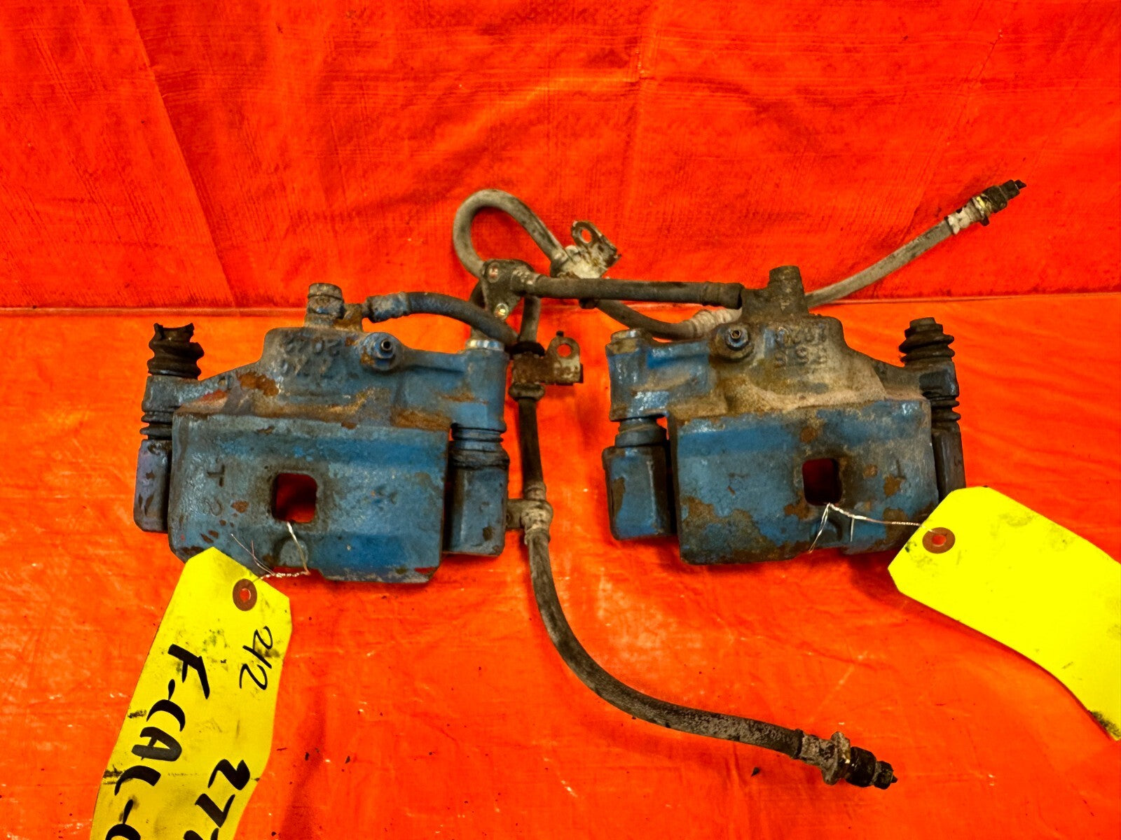 88 89 HONDA CRX DX SI   FRONT BRAKE CALIPERS   LEFT RIGHT CALIPER SET    OEM 27721