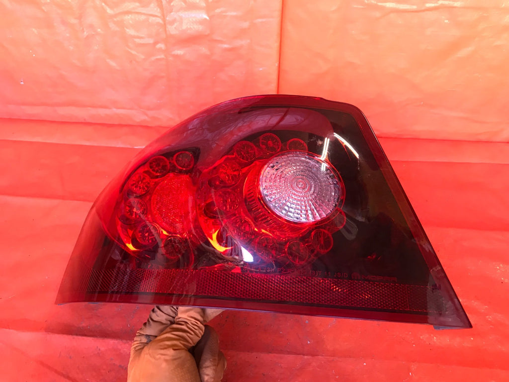 OEM 2011 2012 2013 2014 DODGE AVENGER DRIVER LEFT TAIL LIGHT LAMP LED 05182523AE0