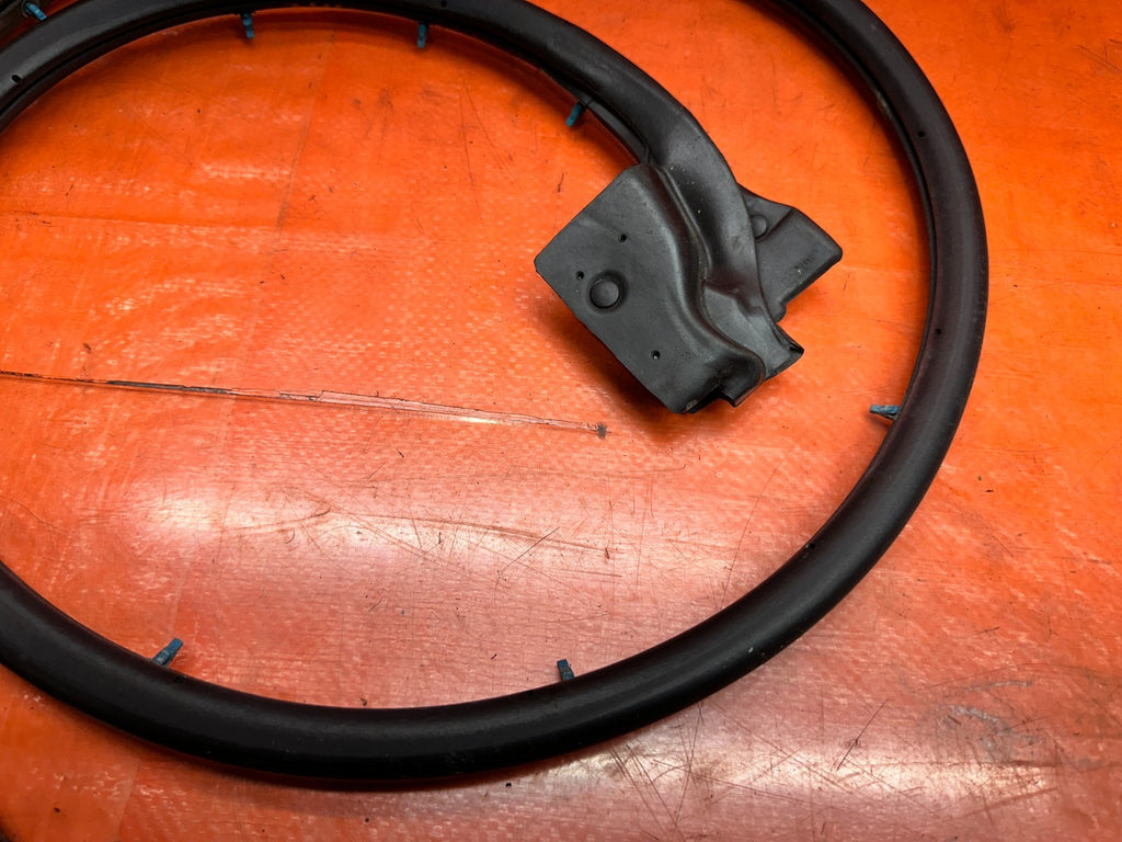 03-08 NISSAN 350Z 2D DRIVER LEFT DOOR BODY WEATHERSTRIP SEAL OEM #3468