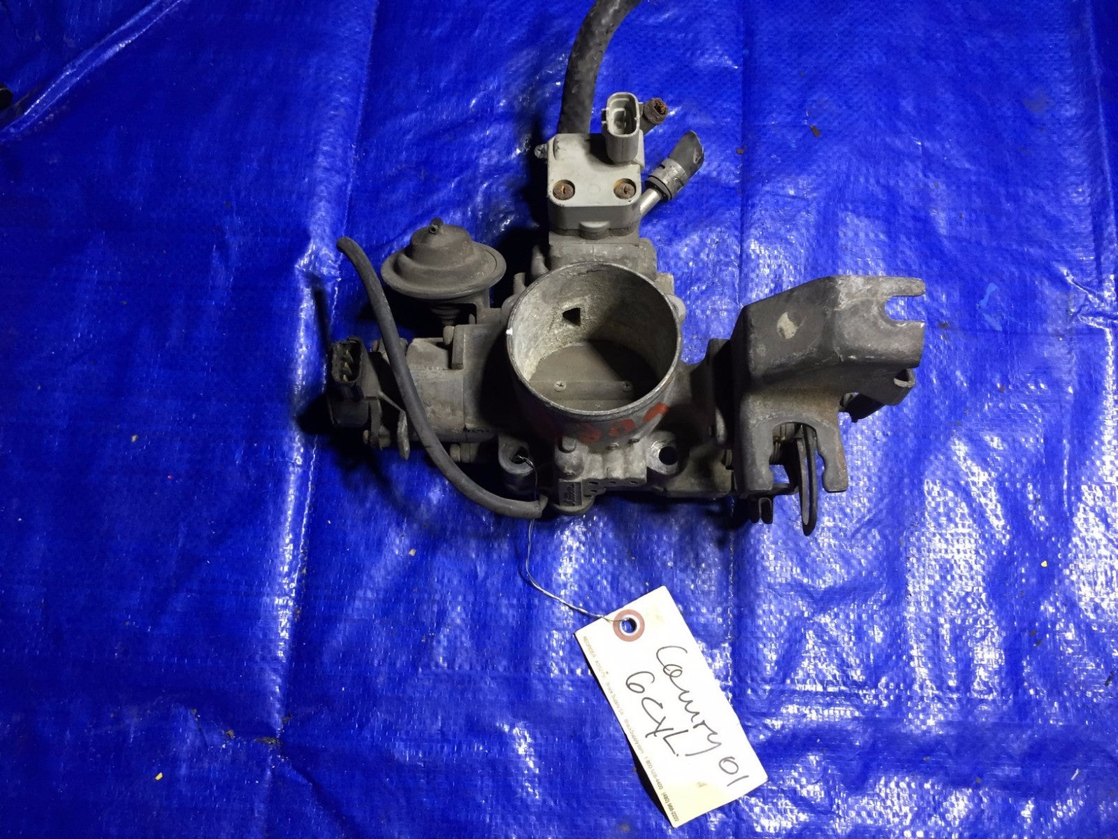 OEM 1997   2001 97 98 99 00 01 TOYOTA CAMRY V6 3.0L THROTTLE BODY   BAD TPS0