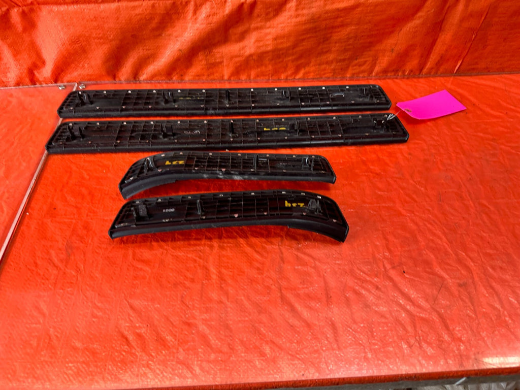 04 08 ACURA TL   LEFT AND RIGHT FLOOR PILLARS SCUFF PLATE SET   OEM #23410