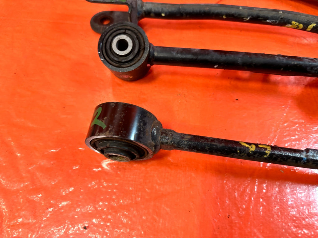 13 16 HYUNDAI GENESIS COUPE   LEFT REAR CONTROL ARMS UPPER LOWER ALL 4 OEM 30214