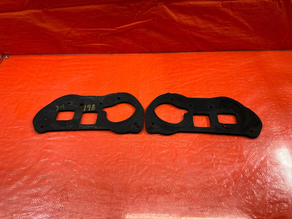 00 01 HONDA S2000   AP1   LEFT AND RIGHT TAIL LIGHT GASKETS SEALERS   OEM #1987