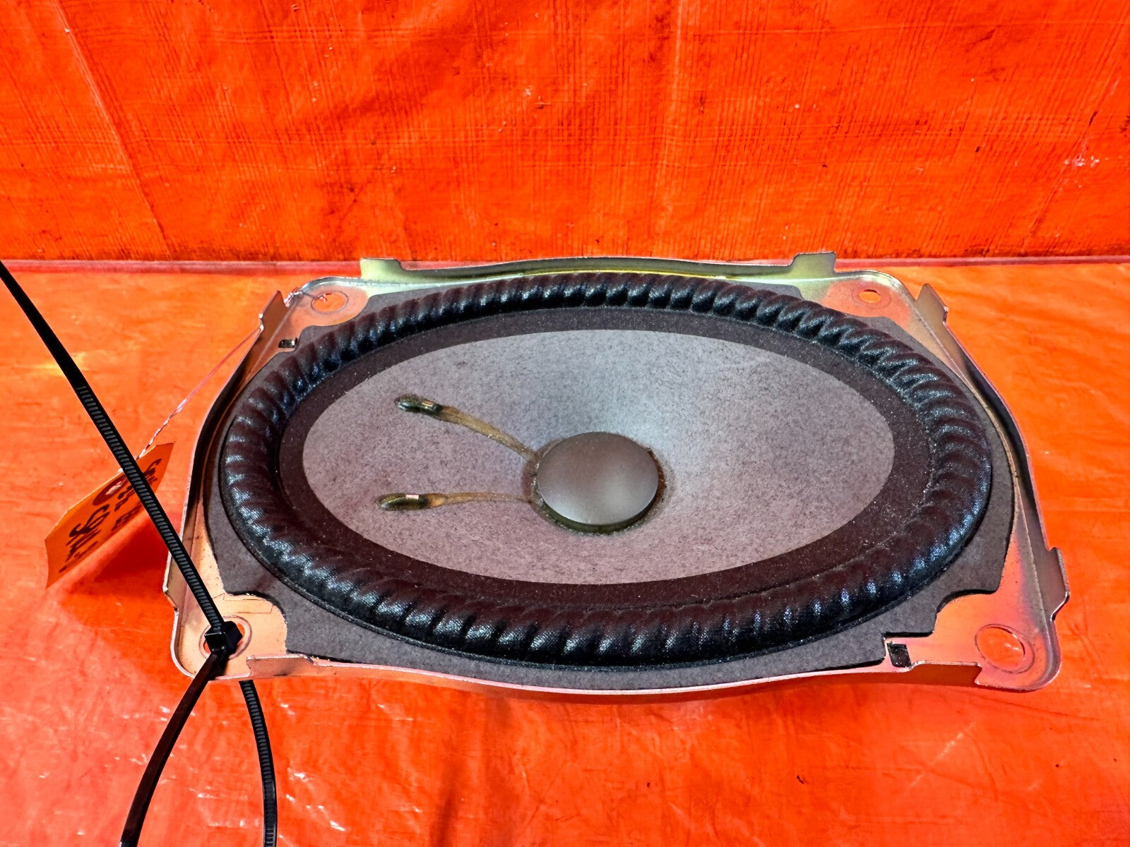 17 20 INFINITI Q60   LEFT & RIGHT REAR SPEAKERS   BOSE MODEL   OEM #2893