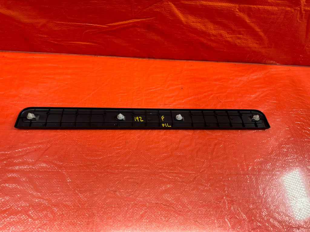 07 13 INFINITI G35 SEDAN FRONT LEFT / RIGHT FLOOR PILLAR DOOR SILL SCUFF PLATE11