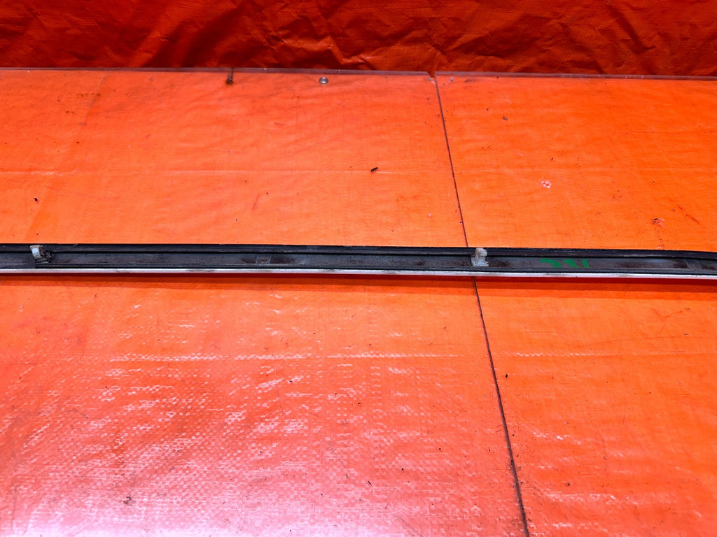 94 01 ACURA INTEGRA 2D LEFT DRIVER EXTERIOR DOOR MOLDING TRIM OEM #33111