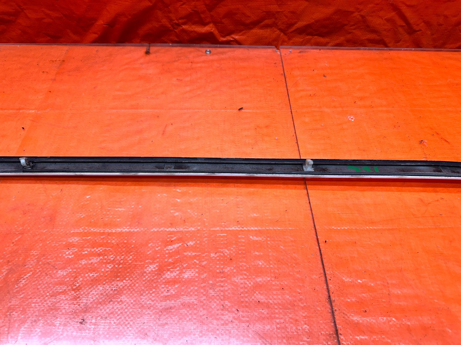94 01 ACURA INTEGRA 2D LEFT DRIVER EXTERIOR DOOR MOLDING TRIM OEM #33111