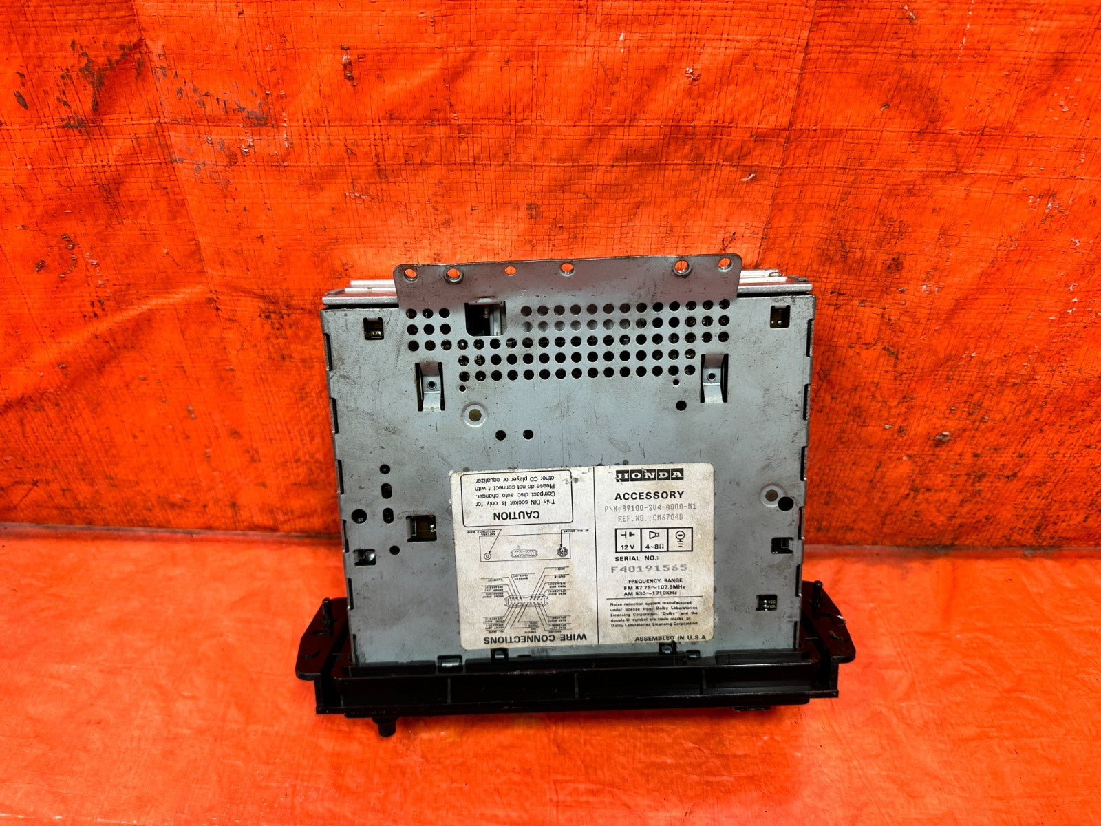 90 91 HONDA CIVIC HATCHBACK   AM FM RADIO STEREO CASSETTE PLAYER   OEM 3258