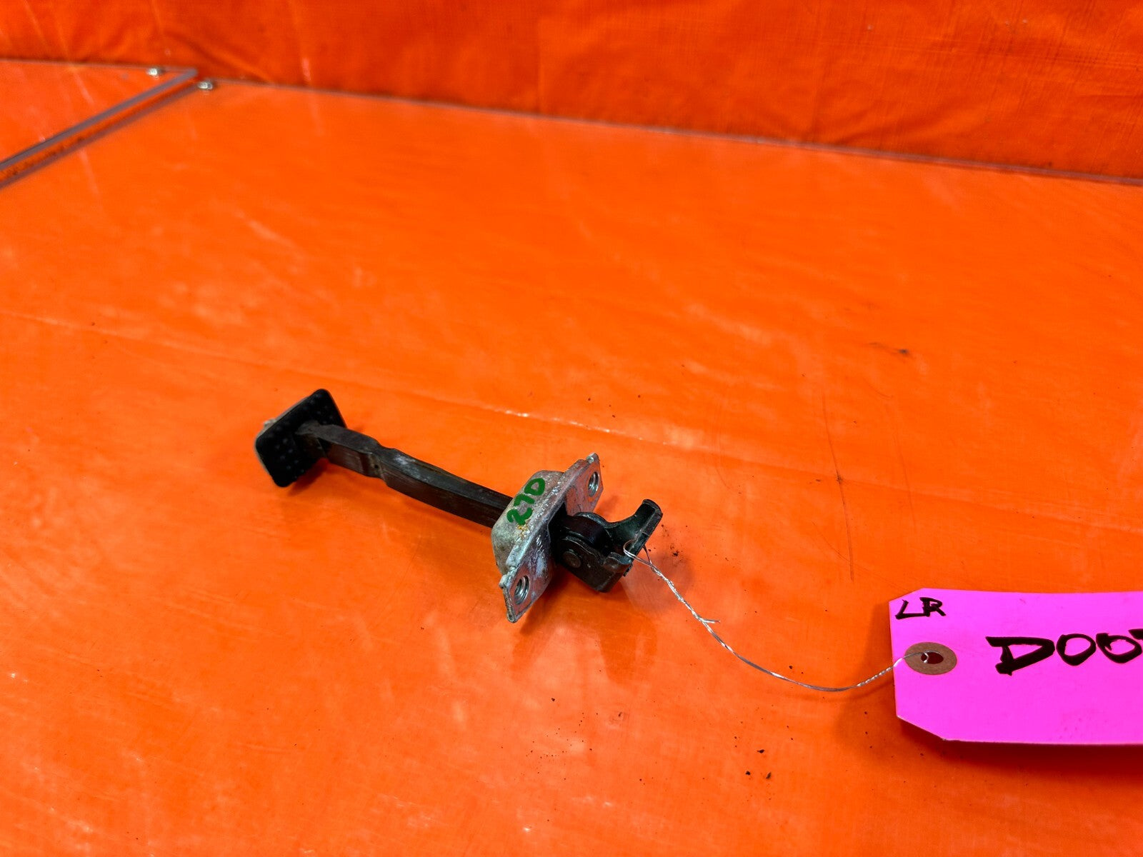 06 11 CIVIC 4D SEDAN   DRIVER LEFT REAR DOOR CHECKER HINGE ARM STOPPER   OEM 2705